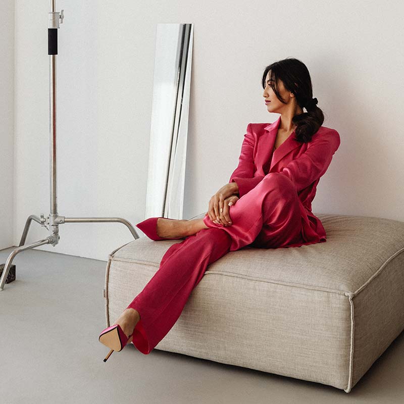 kaboompics elegant asian businesswoman in satin suit focused on laptop work elegant asian businesswoman in satin suit focused on laptop work 32083